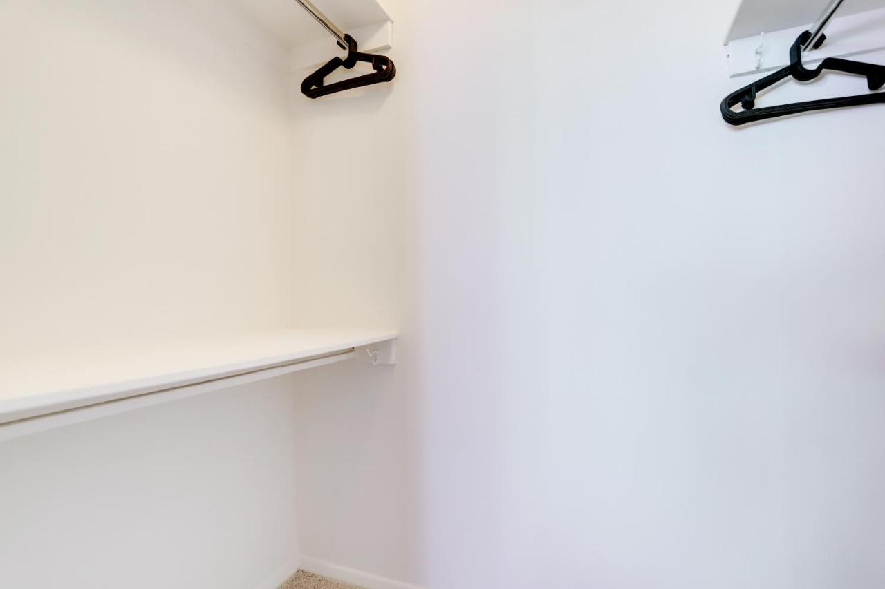 Modern Apartment At Crystal City Arlington Zewnętrze zdjęcie